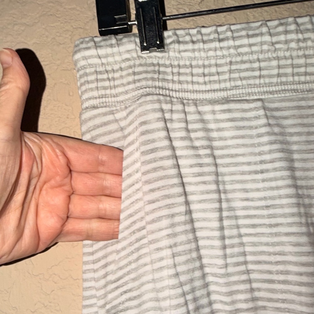 J.Crew Striped Pajama Pants Gray White Size M Lounge Sleep Drawstring - Picture 4 of 6